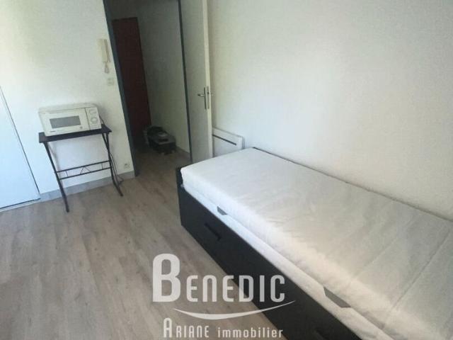 Location Appartement 1 pièce 18m²