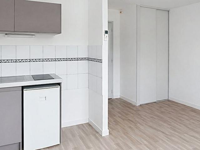 Location Appartement 1 pièce 18m²
