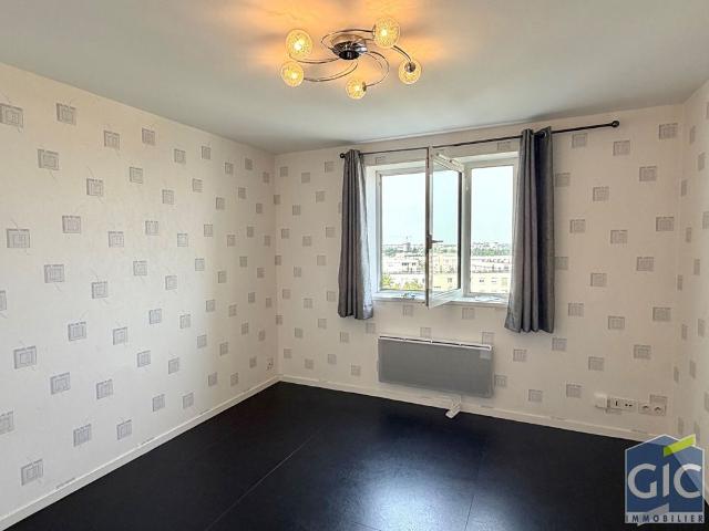 Location Appartement 1 pièce 18m²