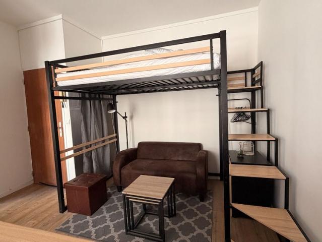 Location Appartement 1 pièce 18m²