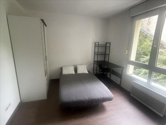 Location Appartement 1 pièce 18m²