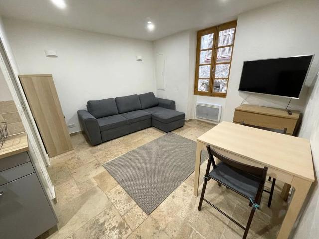 Location Appartement 1 pièce 18m² VENCE 06140