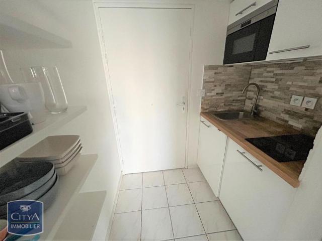 Location Appartement 1 pièce 18m² AIX EN PROVENCE 90ème