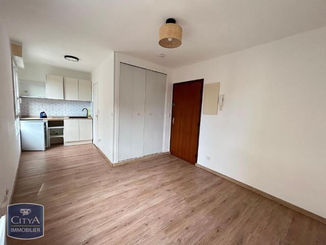 Location Appartement 1 pièce 18m² BEAUVAIS 60000