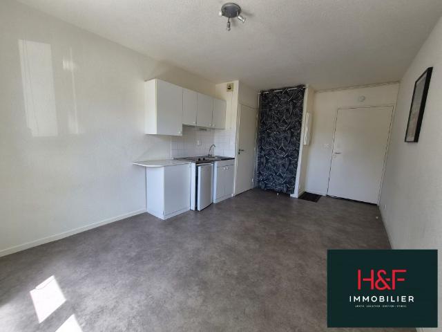 Location Appartement 1 pièce 18m² CAEN 14000
