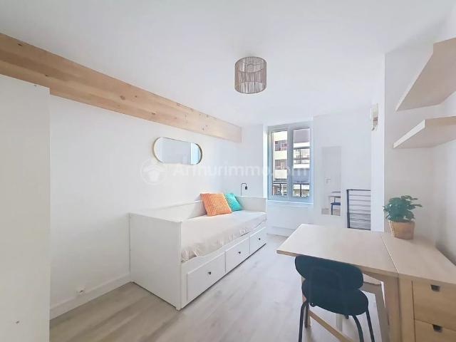 Location Appartement 1 pièce 18m² CLERMONT FERRAND 63000