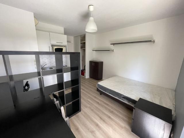 Location Appartement 1 pièce 18m² DIJON 21000