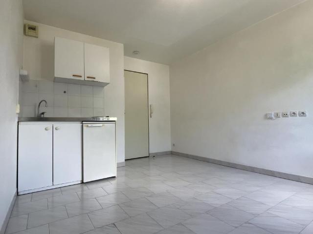 Location Appartement 1 pièce 18m² LE BOURGET DU LAC 73370