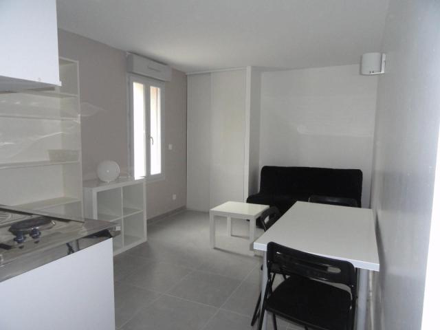 Location Appartement 1 pièce 18m² MONTPELLIER 34000