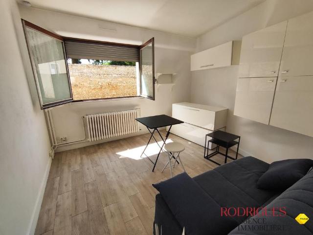 Location Appartement 1 pièce 18m² POITIERS 86000