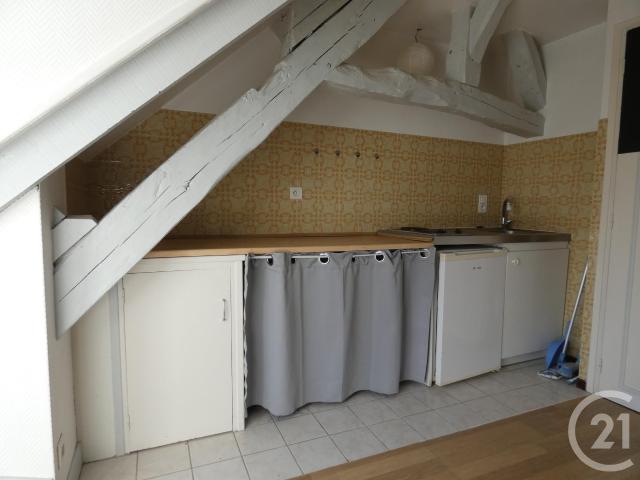 Location Appartement 1 pièce 18m² SOUILLAC 46200