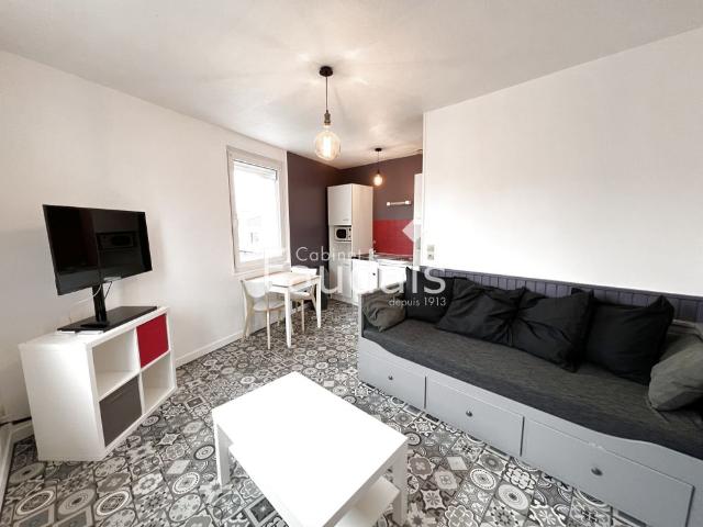 Location Appartement 1 pièce 18m² ST LO 50000