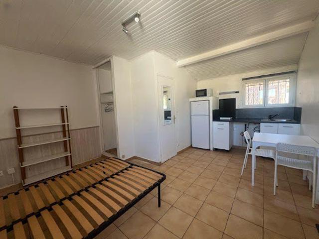 Location Appartement 1 pièce 19 m2 Marseille 12ème