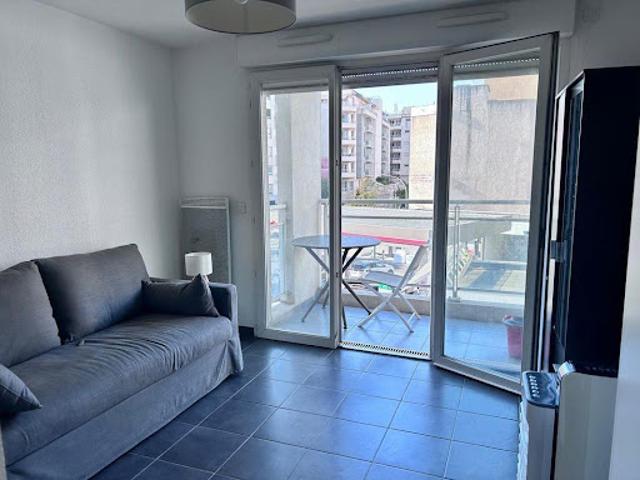 Location Appartement 1 pièce 19 m2 Nice
