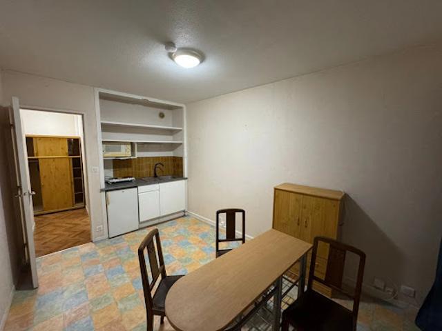 Location Appartement 1 pièce 19 m2 Orleans