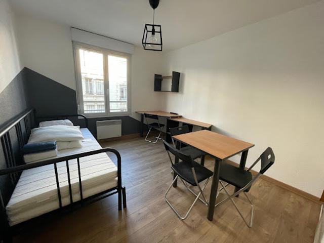 Location Appartement 1 pièce 19 m2 Saint Etienne