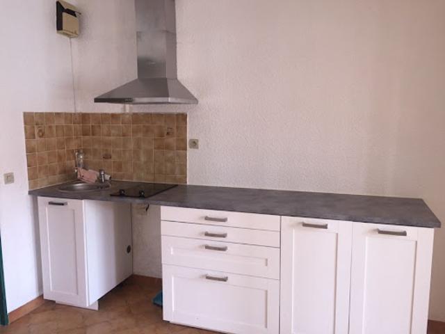 Location Appartement 1 pièce 19 m2 Six Fours les Plages