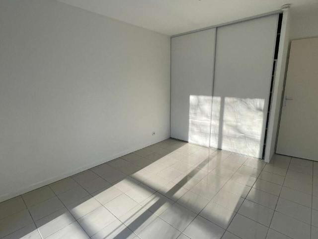 Location appartement 1 pièce 19 m² Toulouse 31400
