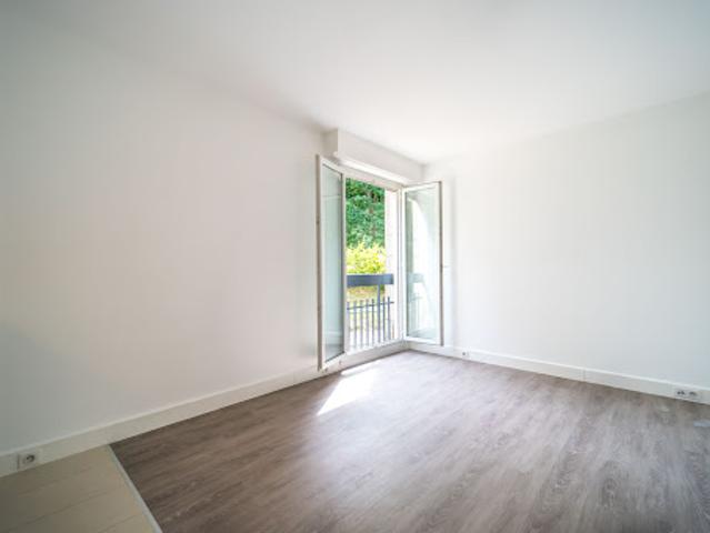 Location Appartement 1 pièce 19.1 m2 Ville d'Avray