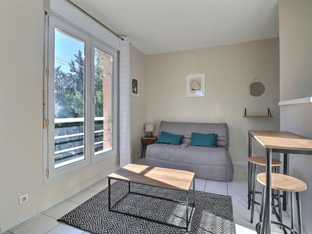 Location appartement 1 pièce, 19.20m², Meyreuil