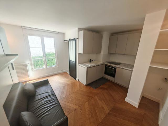 Location Appartement 1 pièce 19.5 m2 Paris 7ème