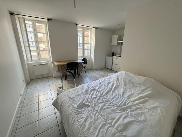 Location appartement 1 pièce, 19.69m², Blois