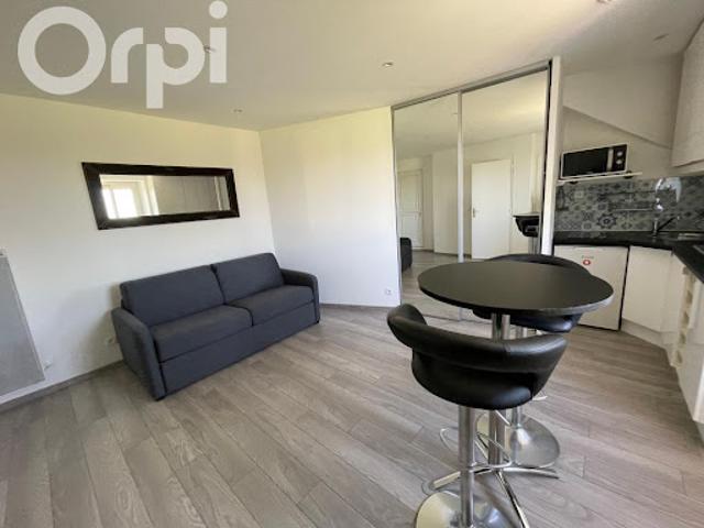 Location Appartement 1 pièce 19.7 m2 Senlis