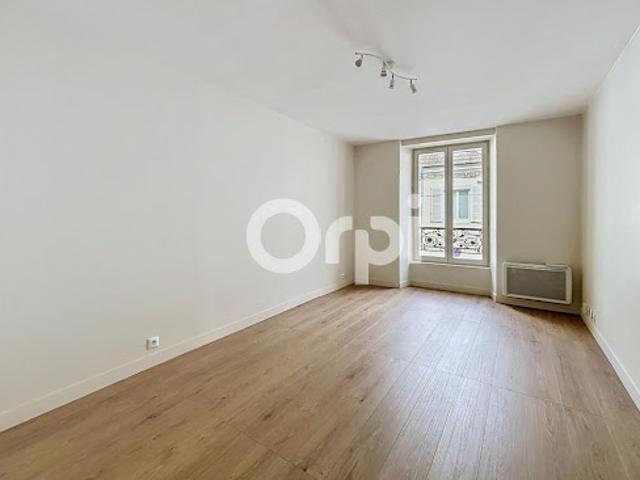 Location Appartement 1 pièce 19 m2 Longjumeau