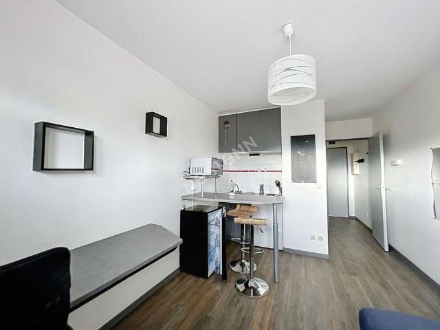 Location Appartement 1 pièce 19m²