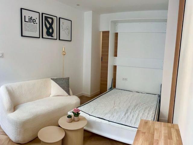 Location Appartement 1 pièce 19m²