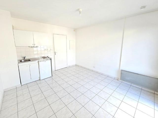 Location Appartement 1 pièce 19m²