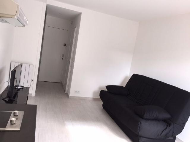 Location Appartement 1 pièce 19m²