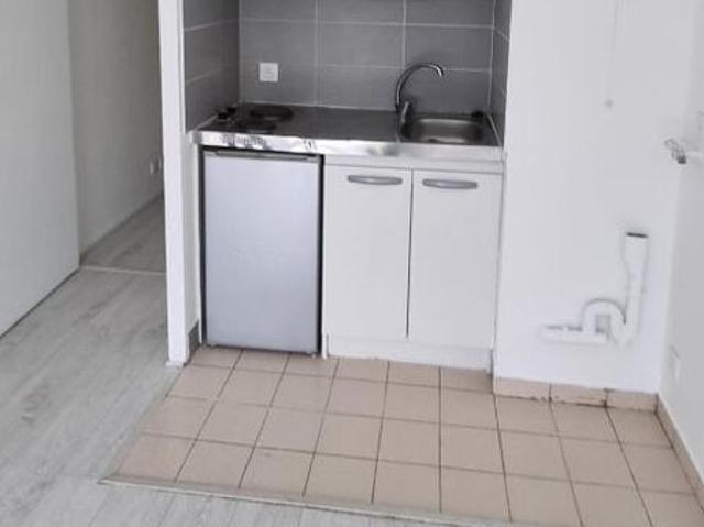 Location Appartement 1 pièce 19m²
