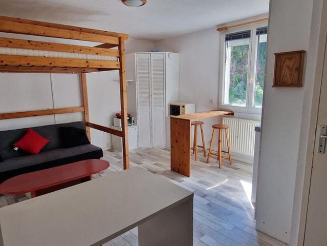 Location Appartement 1 pièce 19m²