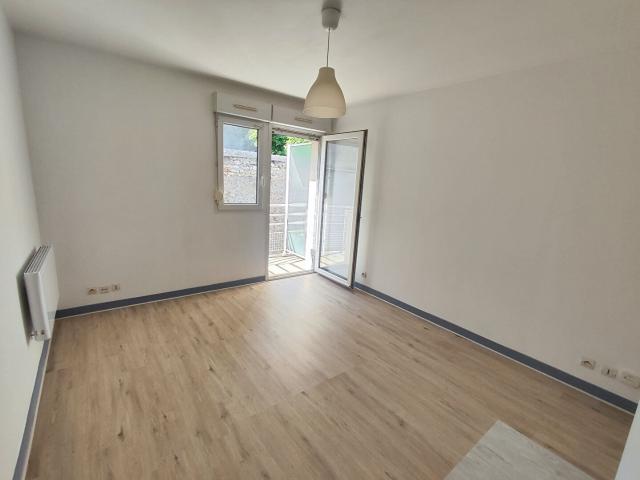 Location Appartement 1 pièce 19m² TOURS 37000