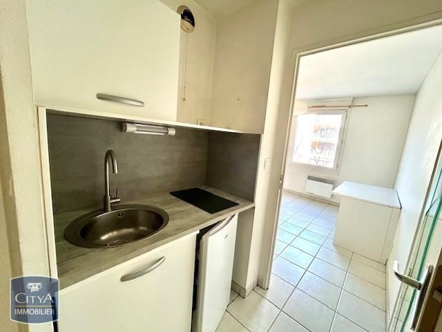 Location Appartement 1 pièce 19m² AIX EN PROVENCE 13100