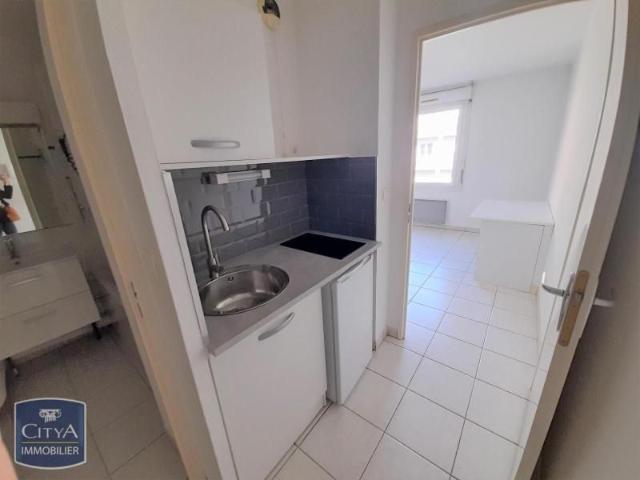 Location Appartement 1 pièce 19m² AIX EN PROVENCE 13100