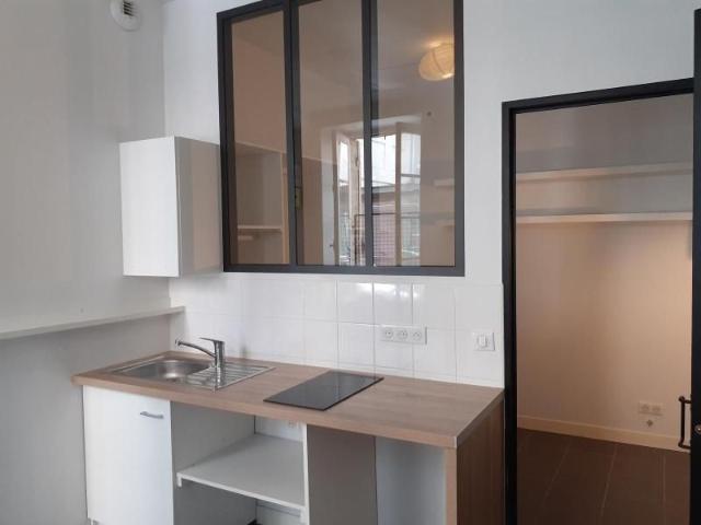 Location Appartement 1 pièce 19m² BORDEAUX 33000