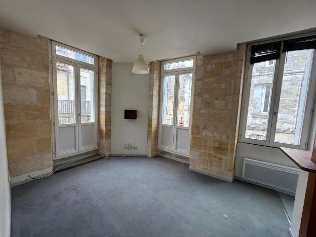 Location Appartement 1 pièce 19m² BORDEAUX 33800