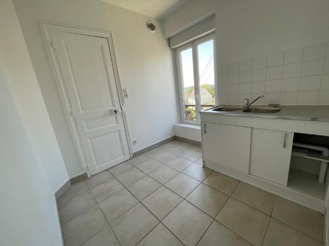 Location Appartement 1 pièce 19m² COULOMMIERS 77120
