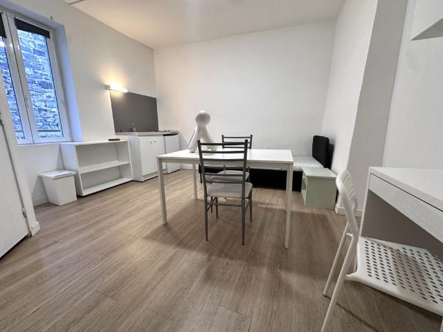 Location Appartement 1 pièce 19m² CLERMONT FERRAND 63000