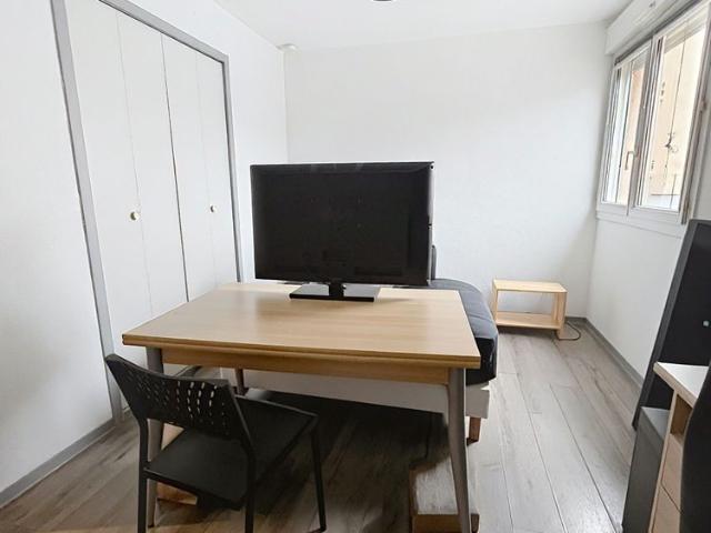 Location Appartement 1 pièce 19m² CLERMONT FERRAND 63000