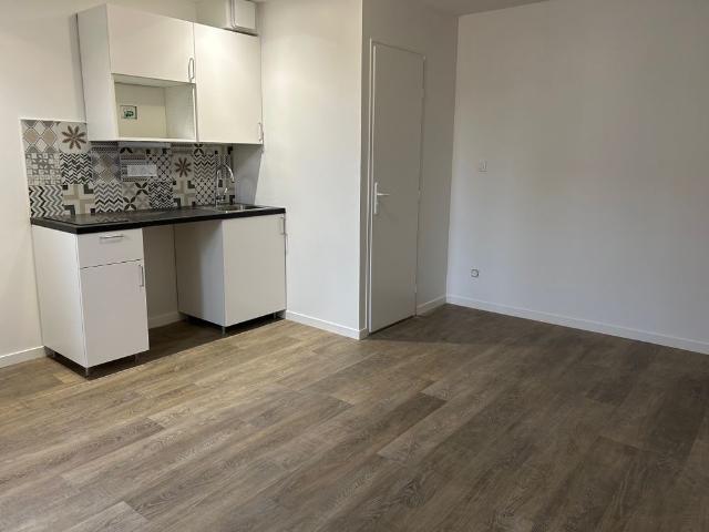 Location Appartement 1 pièce 19m² DIJON 21000