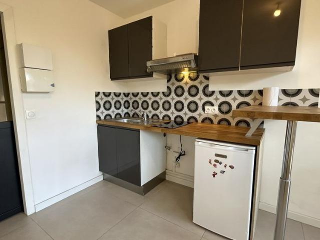 Location Appartement 1 pièce 19m² MONTPELLIER 34000