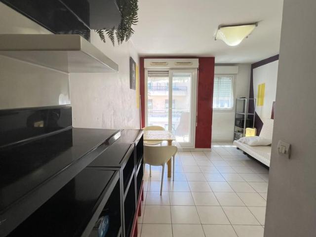 Location Appartement 1 pièce 19m² NICE 06300