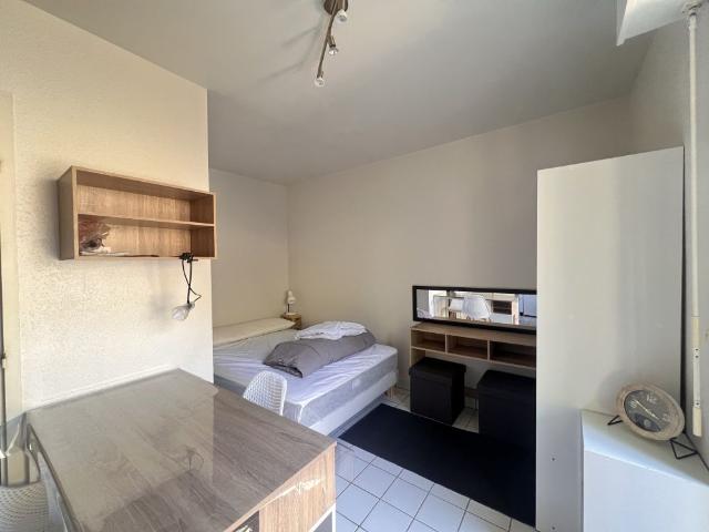 Location Appartement 1 pièce 19m² RODEZ 12000
