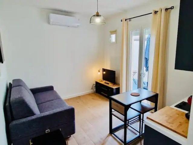 Location Appartement 1 pièce 19m² SETE 34200