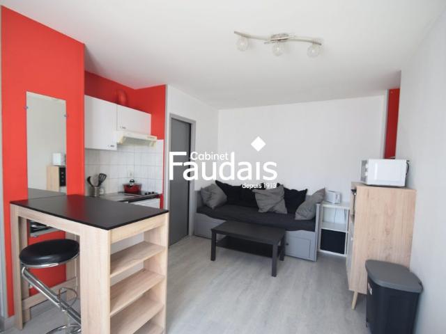 Location Appartement 1 pièce 19m² ST LO 50000