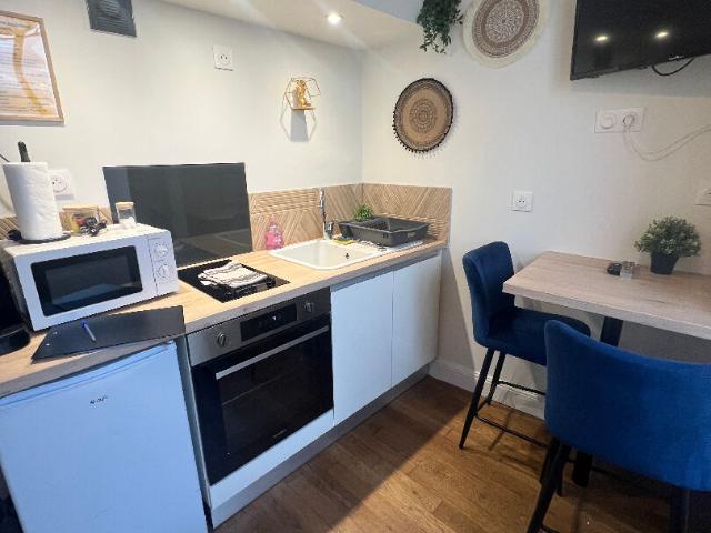Location appartement 1 pièce, 10.00m², Orléans