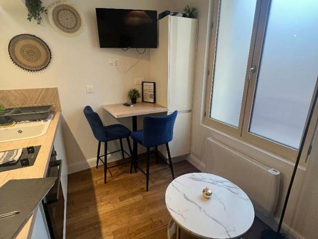 Location appartement 1 pièce, 10.00m², Orléans
